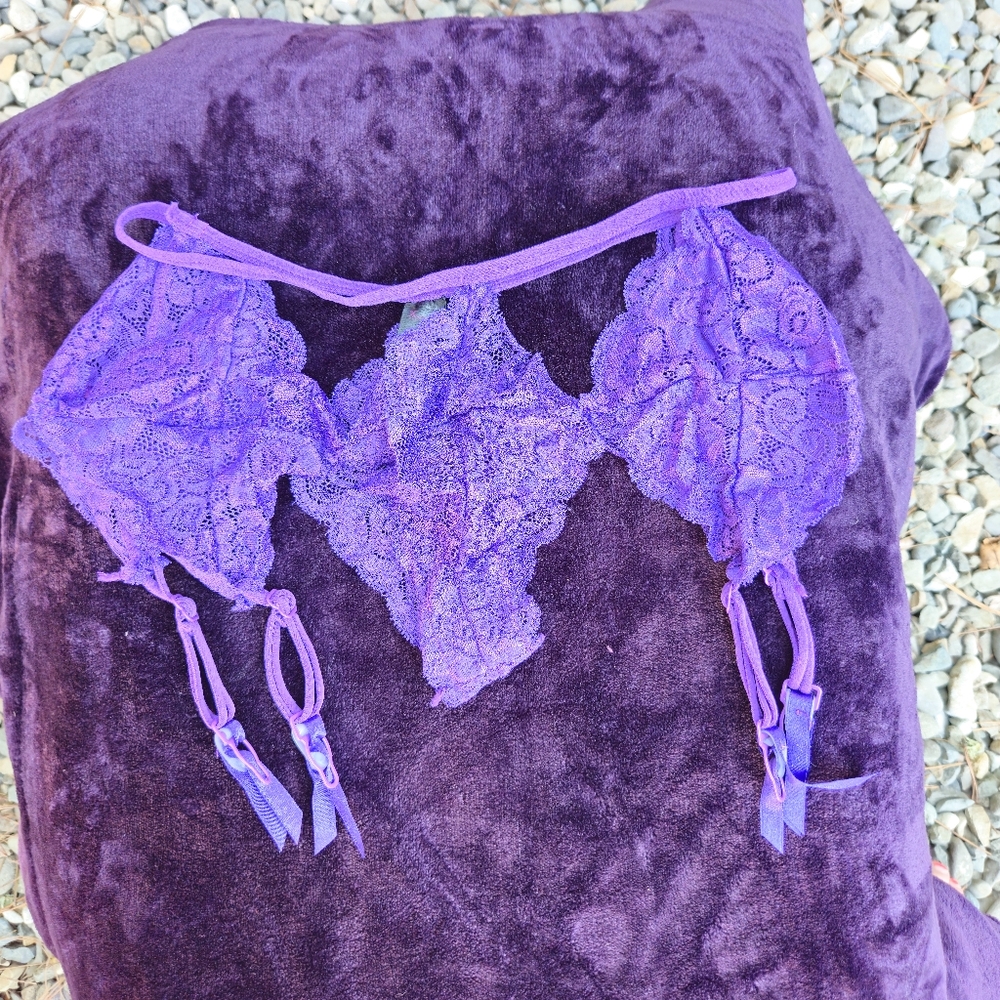 Elegant Purple Lace Lingerie Set